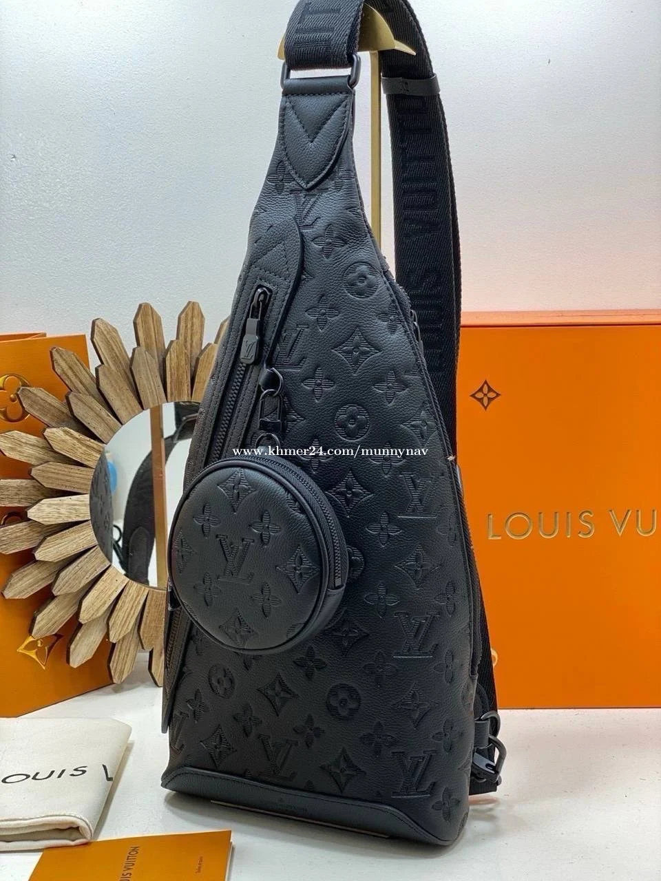 Louis Vuitton SlingBag